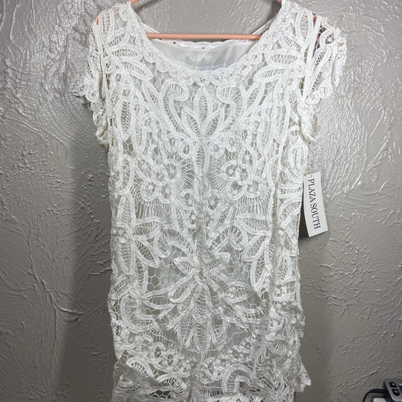 NWT Plaza South White Short Sleeve Round Neck Fishnet Floral Top Womens‎ Sz 6 - Picture 1 of 5
